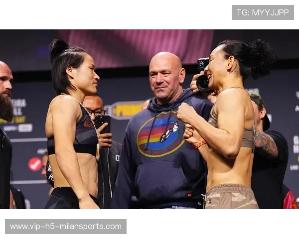 UFC拳手被KO后仍微笑离场:坚持与坚韧的最佳诠释 UFC拳手被KO后仍微笑离场:坚持与坚韧的最佳诠释