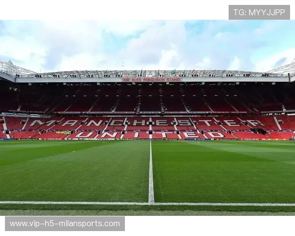 曼联官推爆新项目太多？球迷：你们比球队还忙