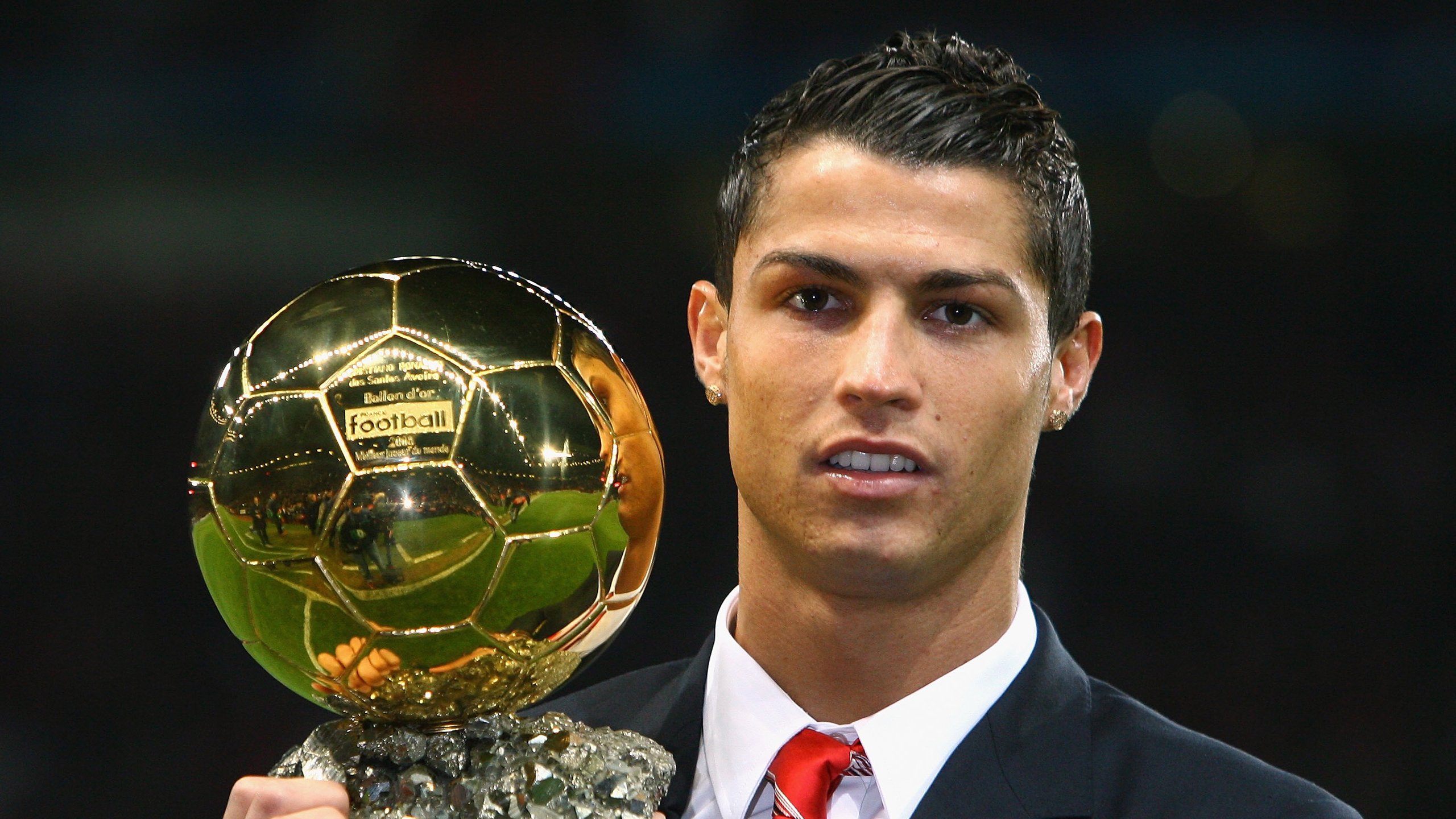 五大联赛是否提升中场球员无球区域跑动数据分析比重，五大联赛不失球记录